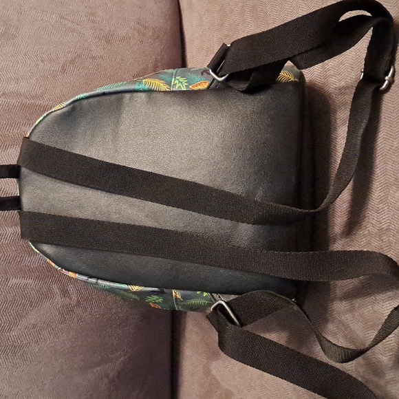 Jurassic Park Backpack - Picture 2 of 3